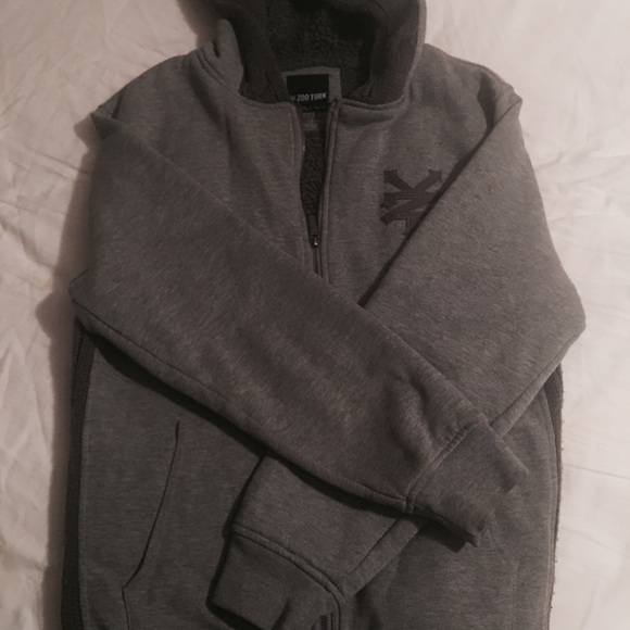 Zoo York Men's Hoodie - Picture 2 of 3